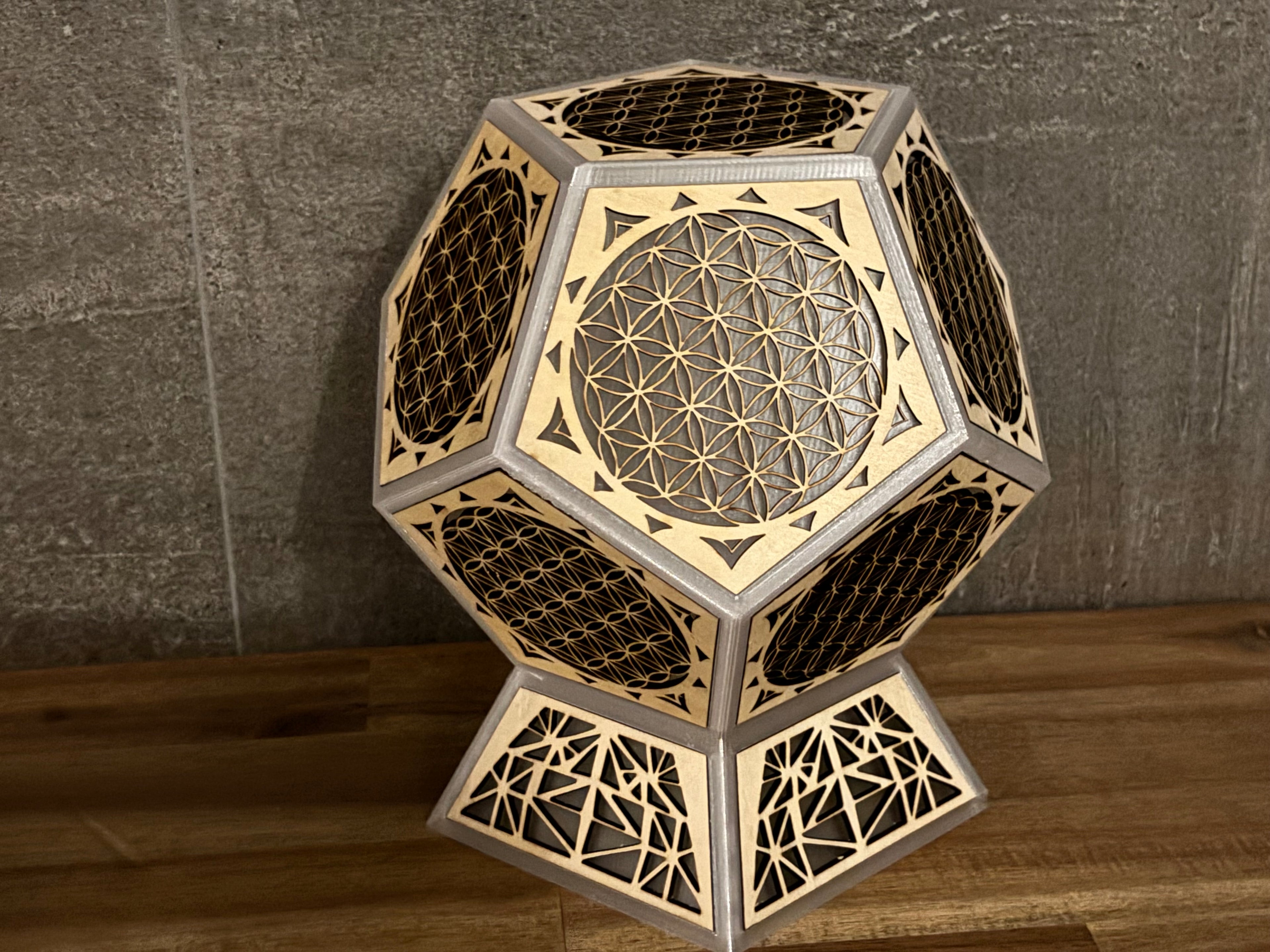 HybridGlow – 3D Print × Laser
