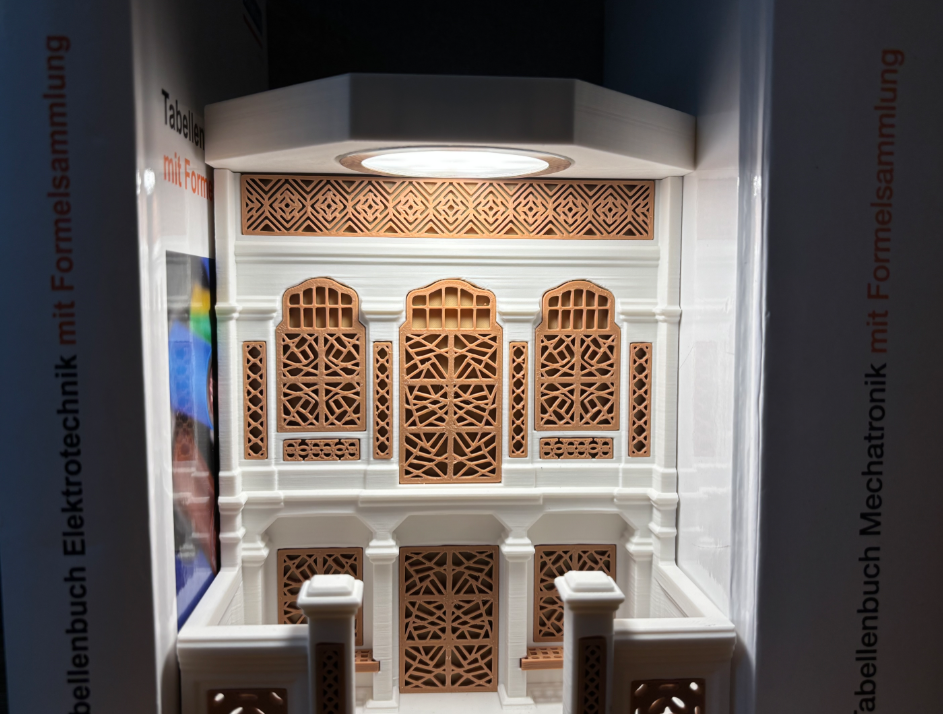 Peranakan Jewel/Organizer Box