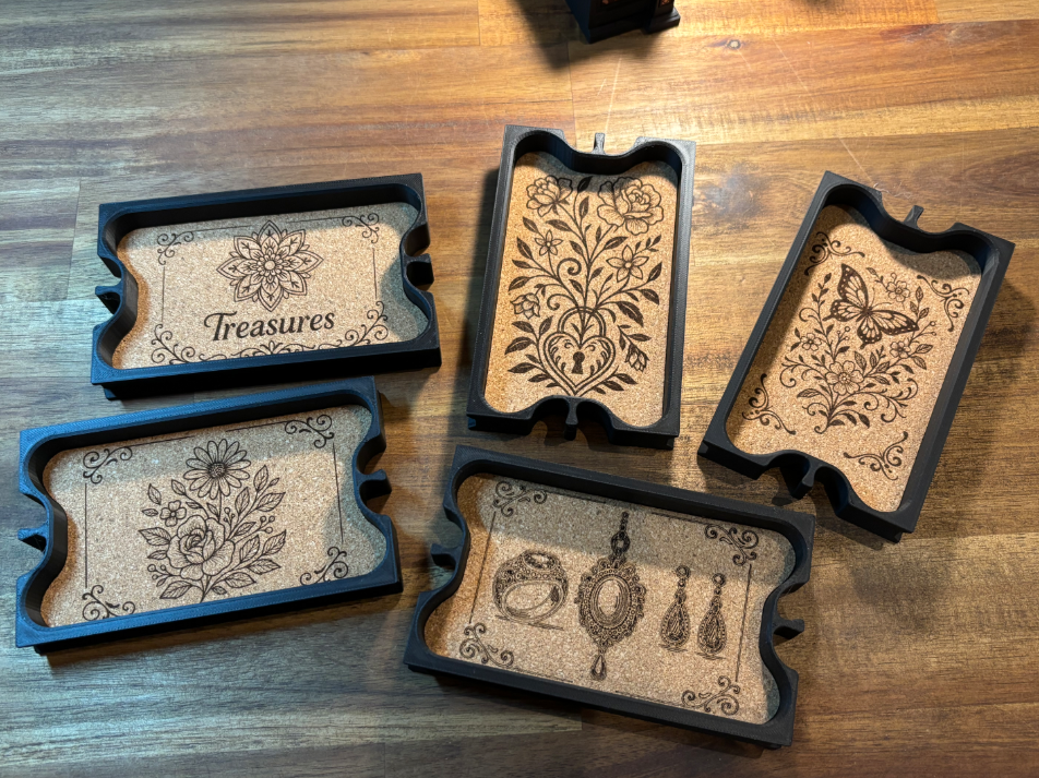 Peranakan Jewel/Organizer Box