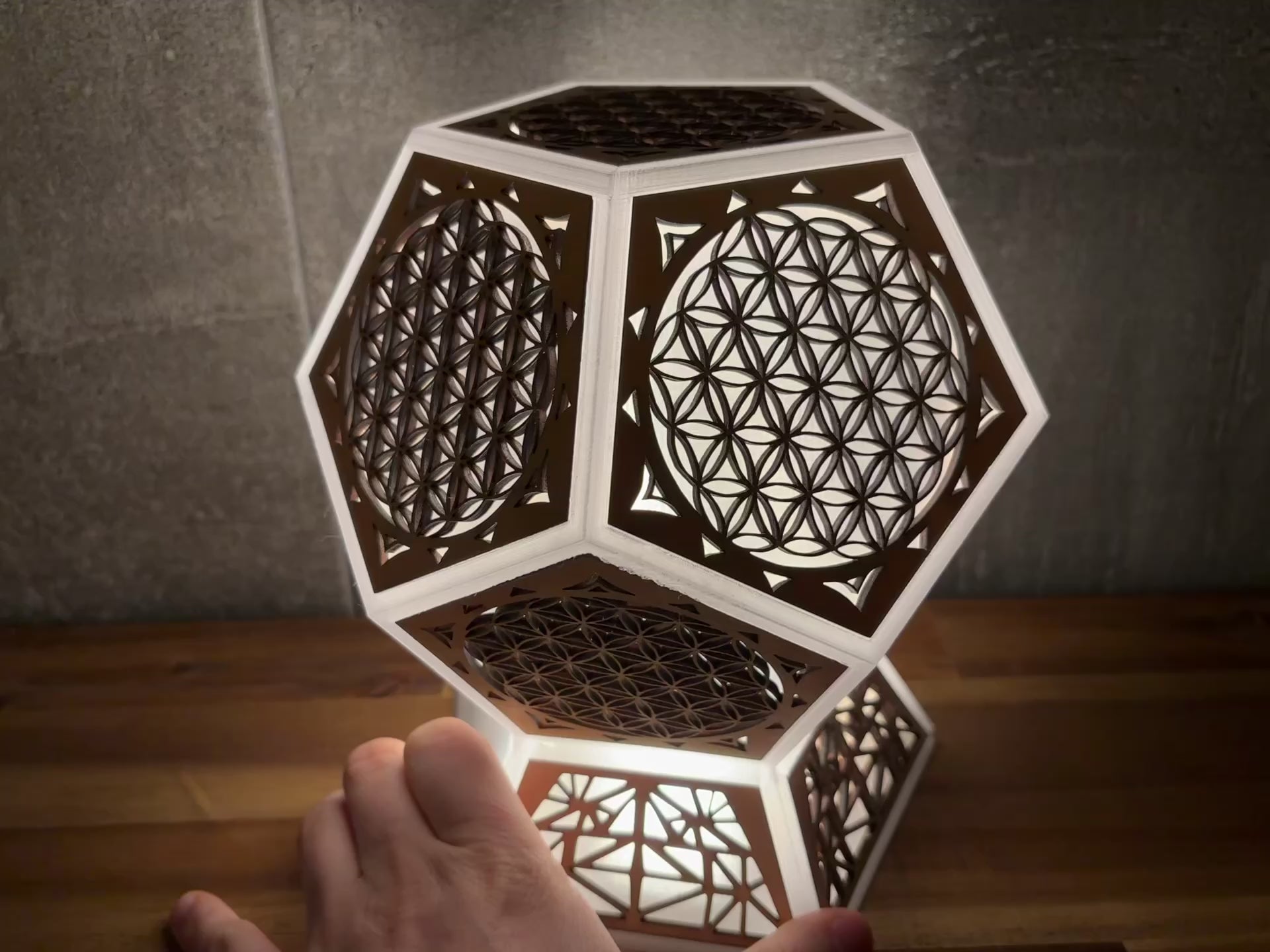 HybridGlow – 3D Print × Laser